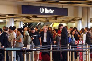 uk-border-queue-heathrow